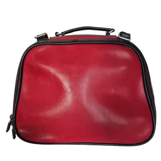 תיק יד מעור אמיתי של MIU MIU  פריט וינטג’ איטלקי נדיר לאספניות אופנה